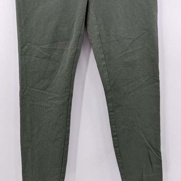 GAP Flat Front Cropped Pants - Picture 4 of 8